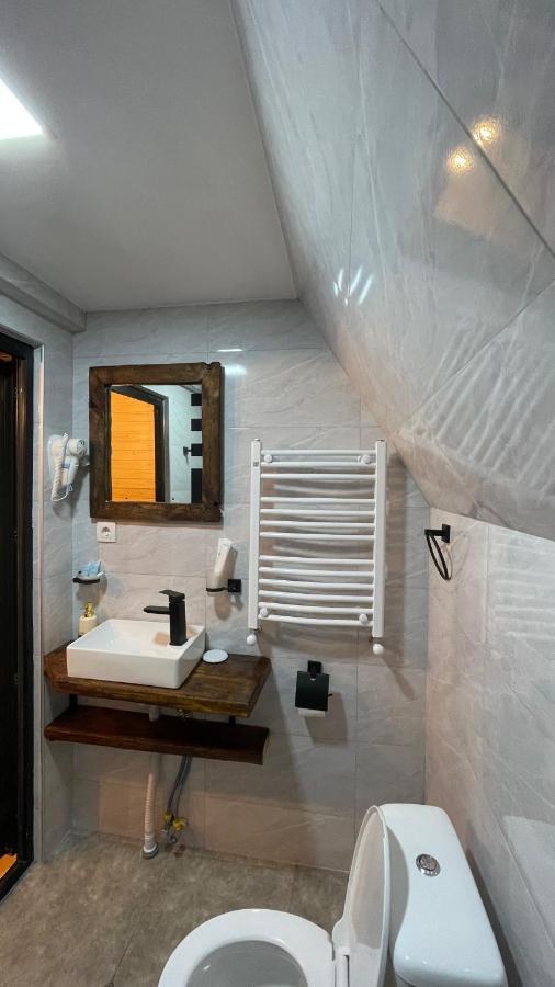 Kazbegi Compass Apartment Luaran gambar