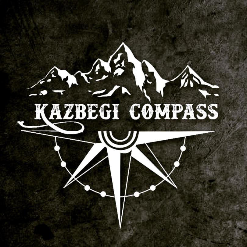 Kazbegi Compass Apartment Luaran gambar