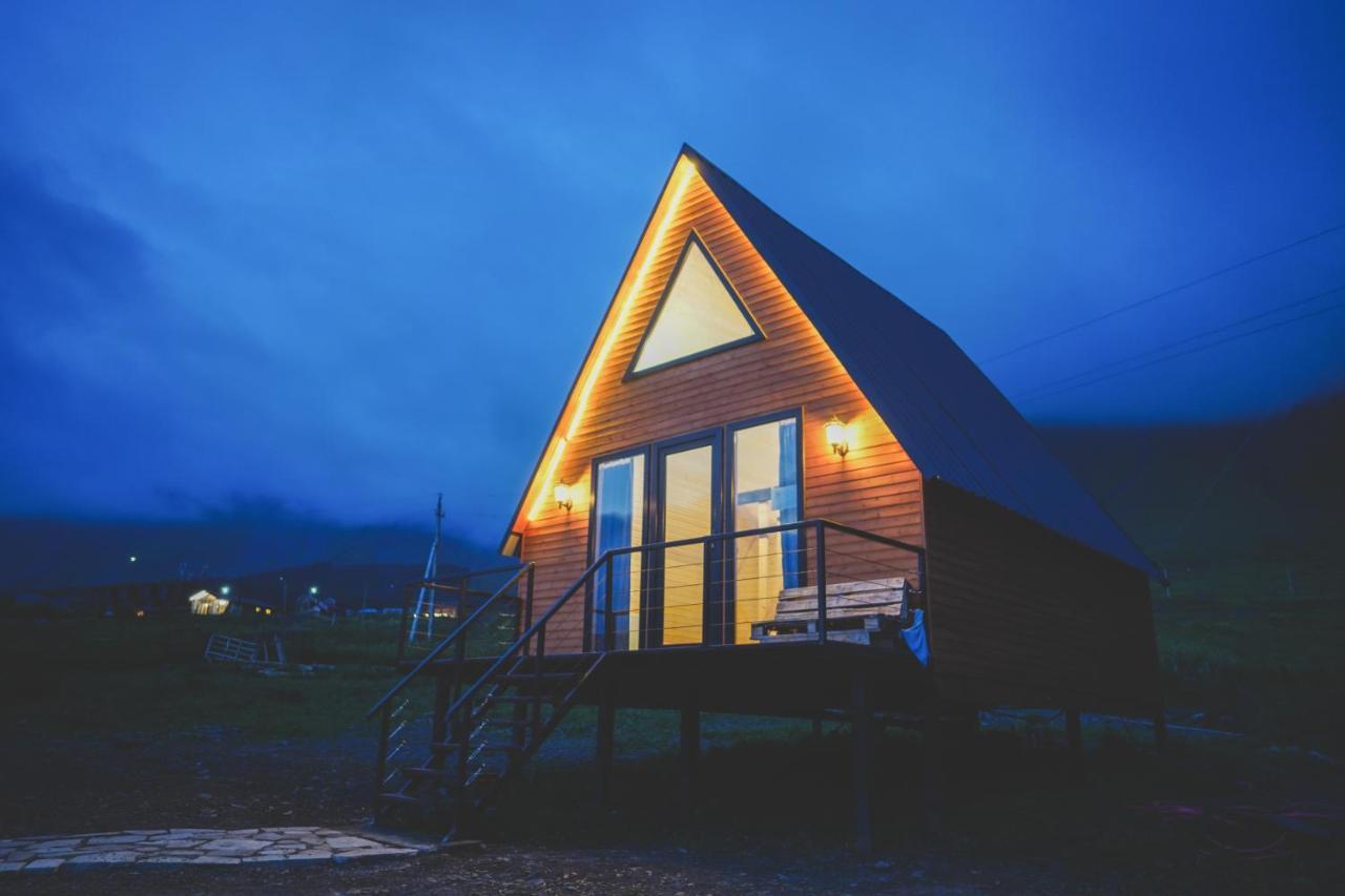 Kazbegi Compass Apartment Luaran gambar