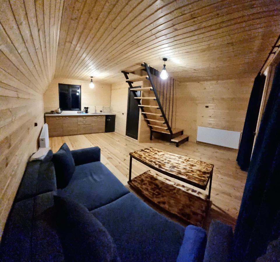 Kazbegi Compass Apartment Luaran gambar