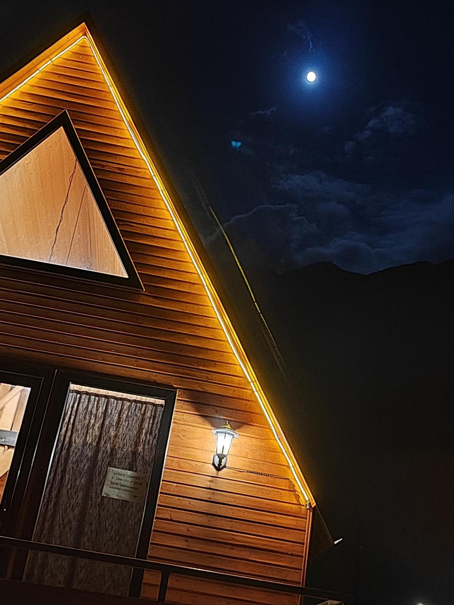 Kazbegi Compass Apartment Luaran gambar
