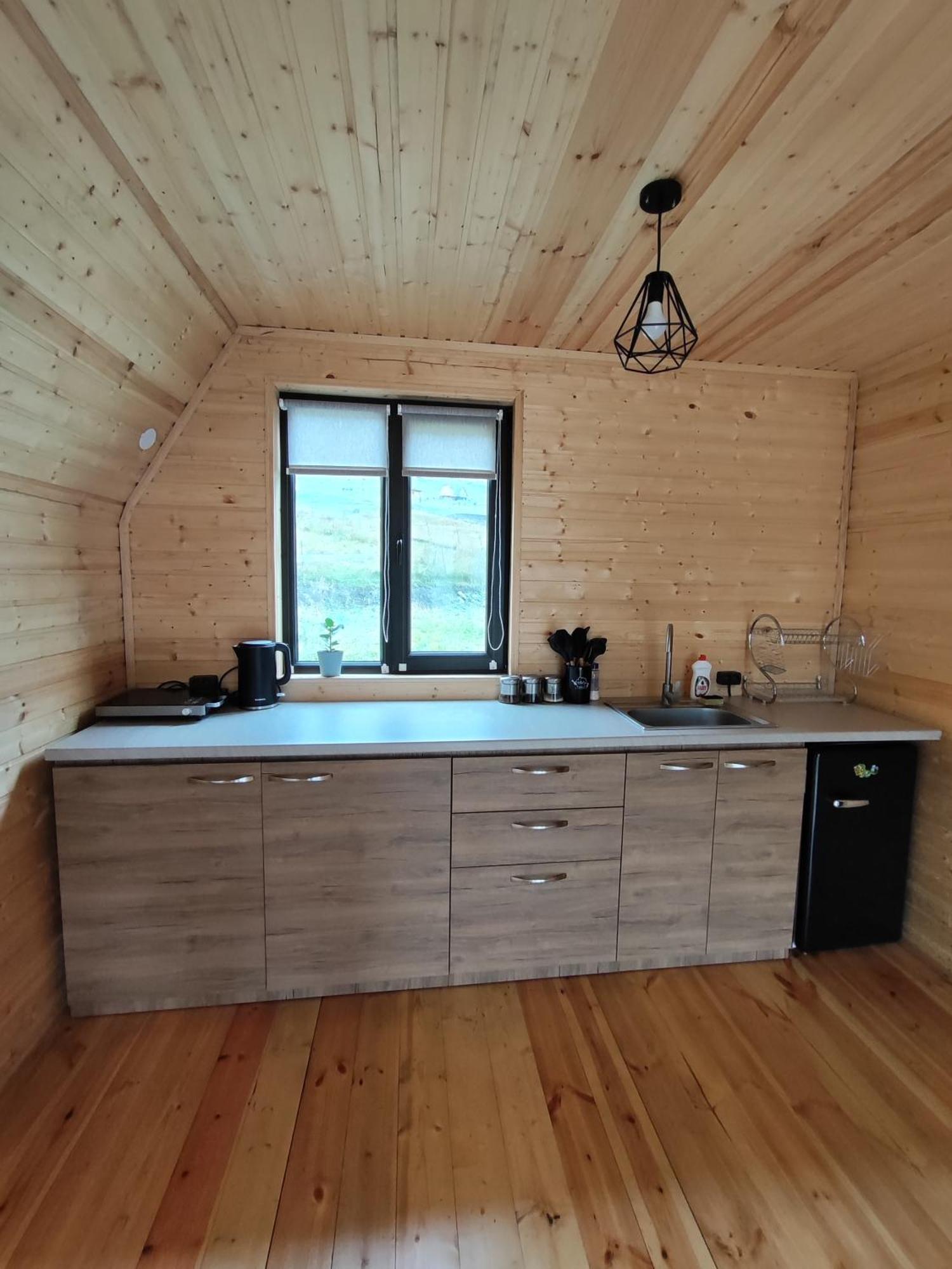 Kazbegi Compass Apartment Luaran gambar